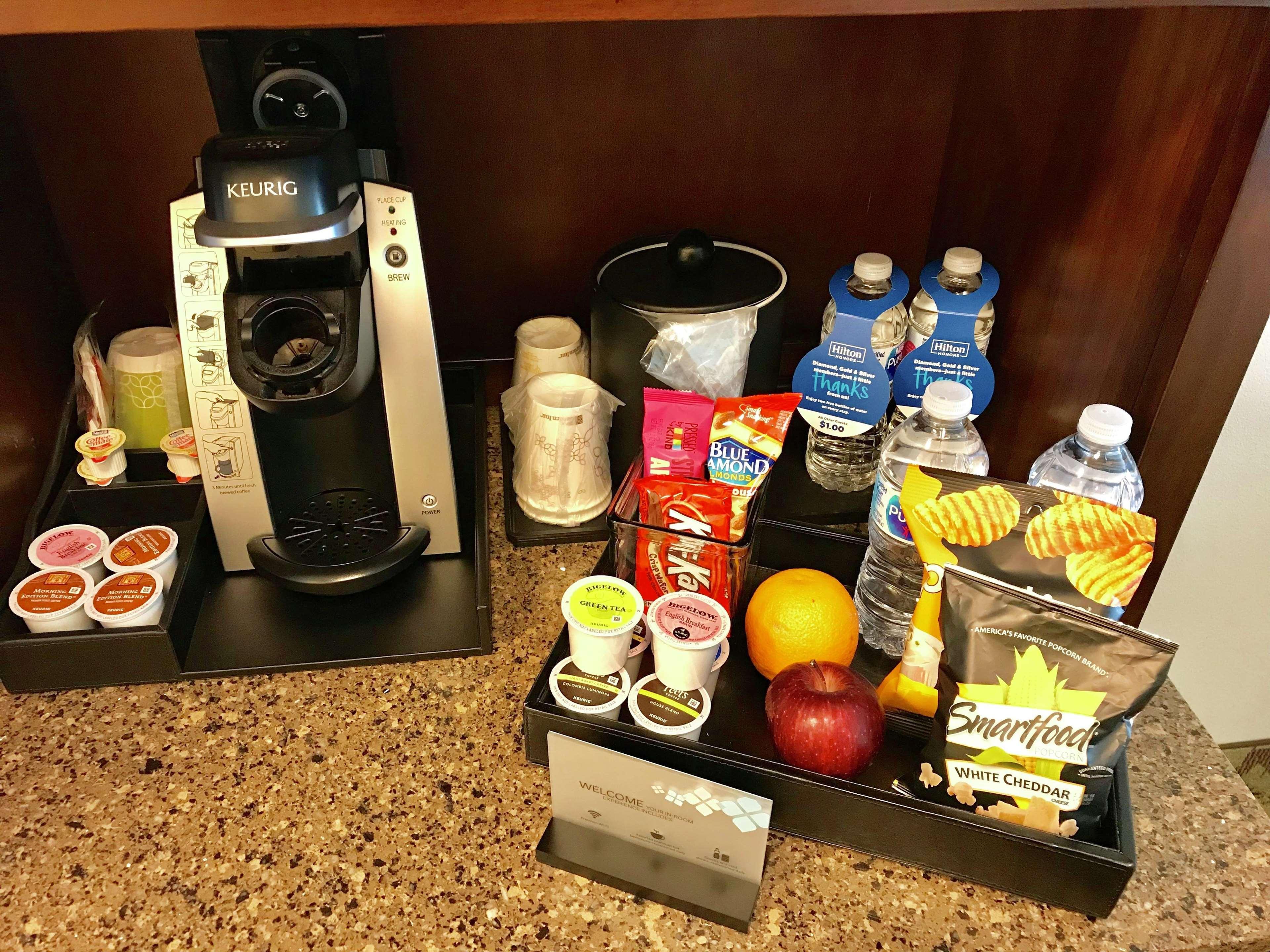 Hilton Garden Inn Hamilton Bordentown Buitenkant foto
